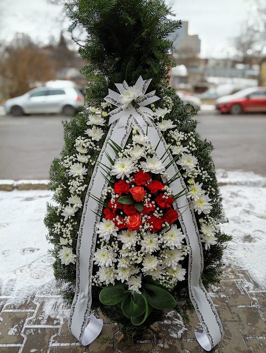 Coroană Funerară Clasică cu Crizanteme Albe, Garoafe Roșii și Trandafiri
